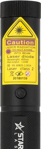 Violet laser pointer V1 Pro – close-up of the warning label with the laser class
